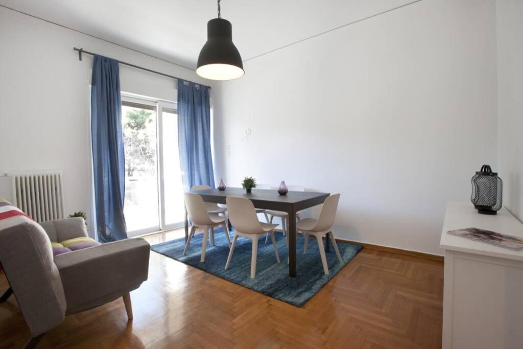 Palaio Faliro, A Bright And Spacious Apartment Athens Ngoại thất bức ảnh