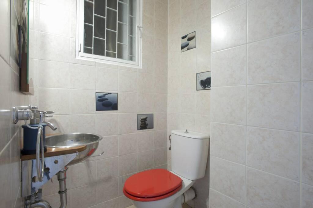Palaio Faliro, A Bright And Spacious Apartment Athens Ngoại thất bức ảnh
