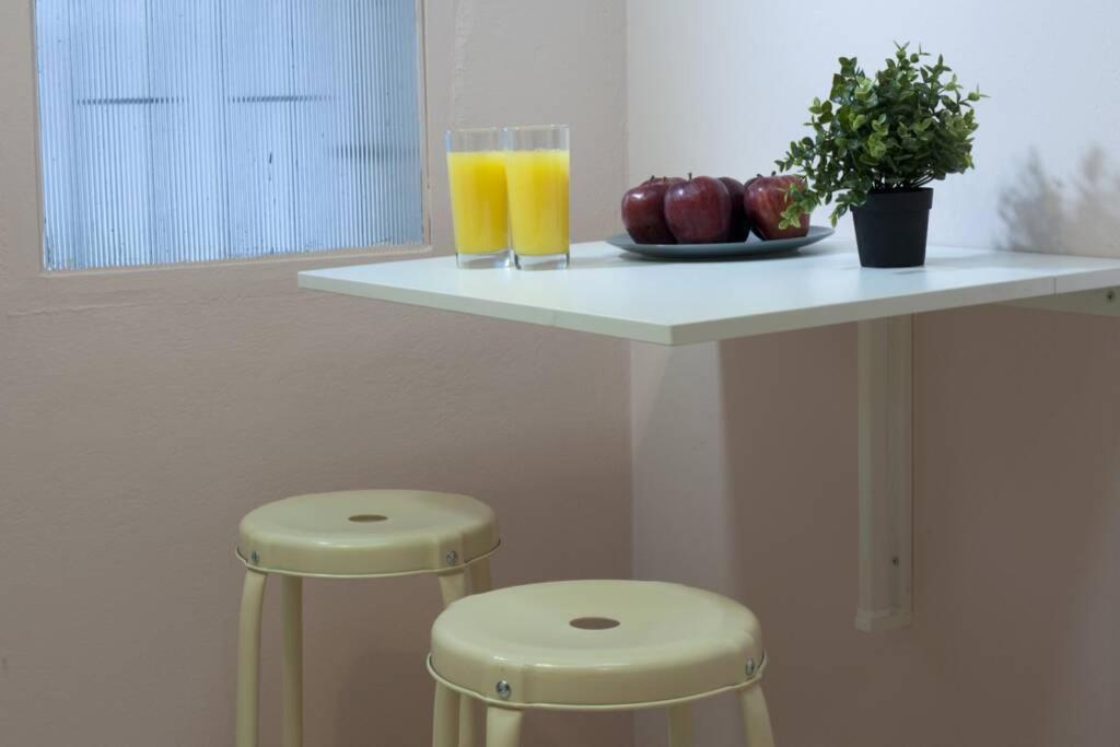 Palaio Faliro, A Bright And Spacious Apartment Athens Ngoại thất bức ảnh